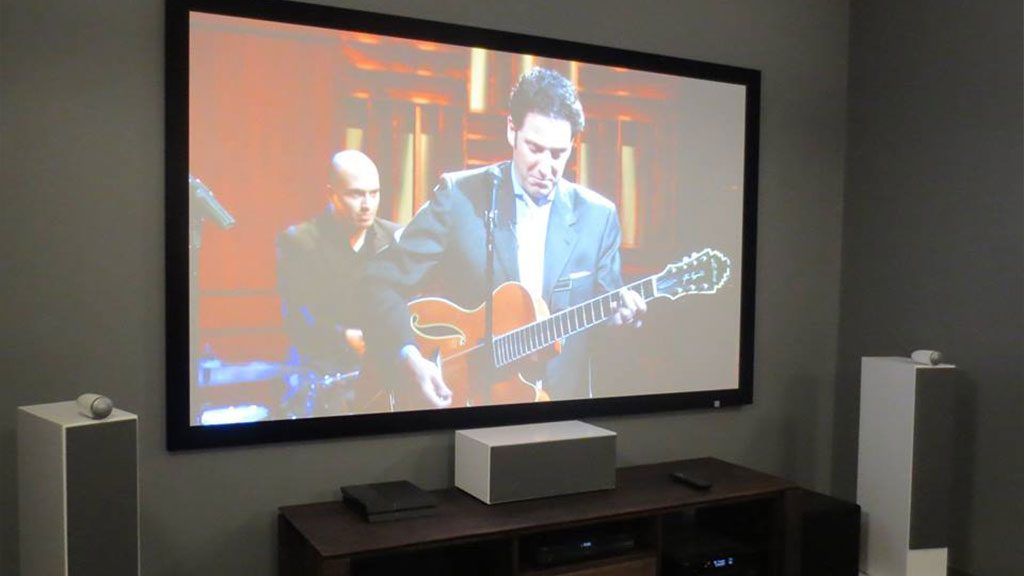 2.6m wide projection screen with 11 speakers