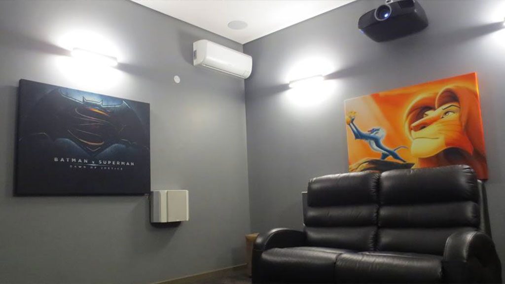 2.6m wide projection screen with 11 speakers